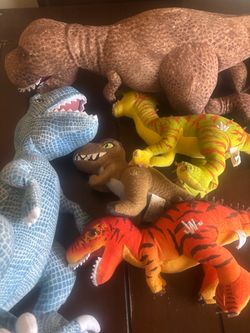 Jurassic park and world plushies and lunch box