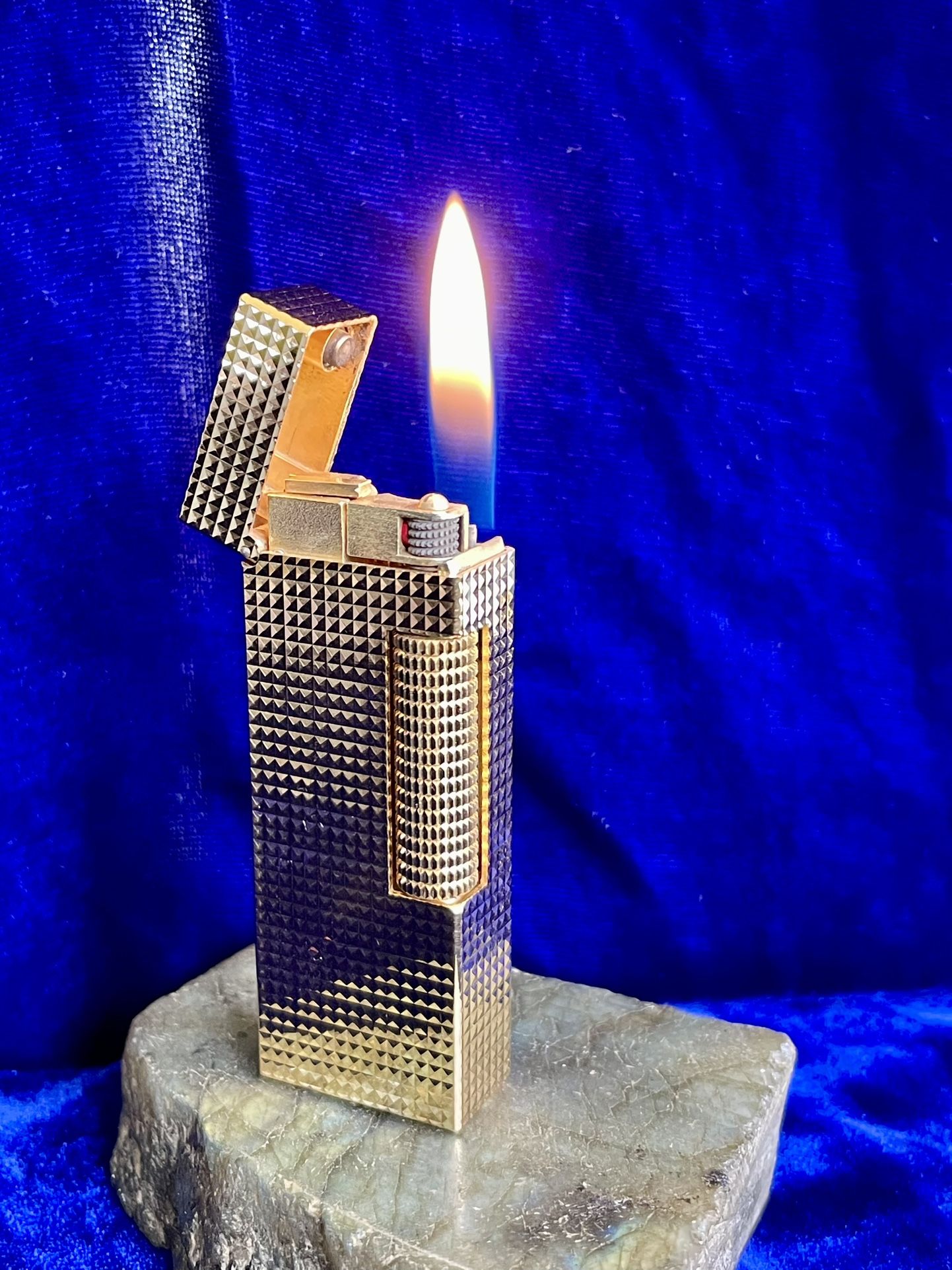Vintage Gold Nail Dunhill Lighter Super Mint Condition Works 1 Year Warranty