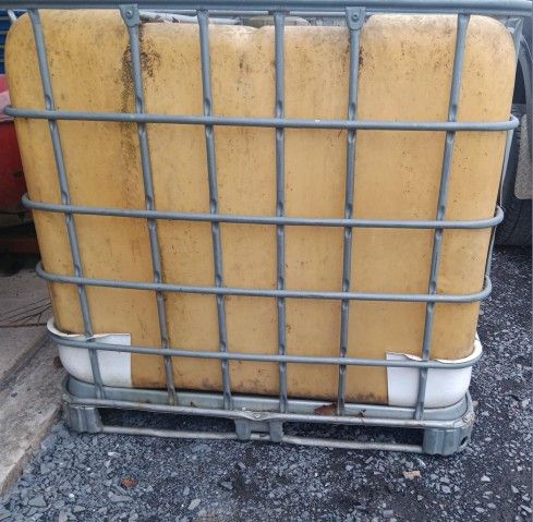 275 Gallon Tank