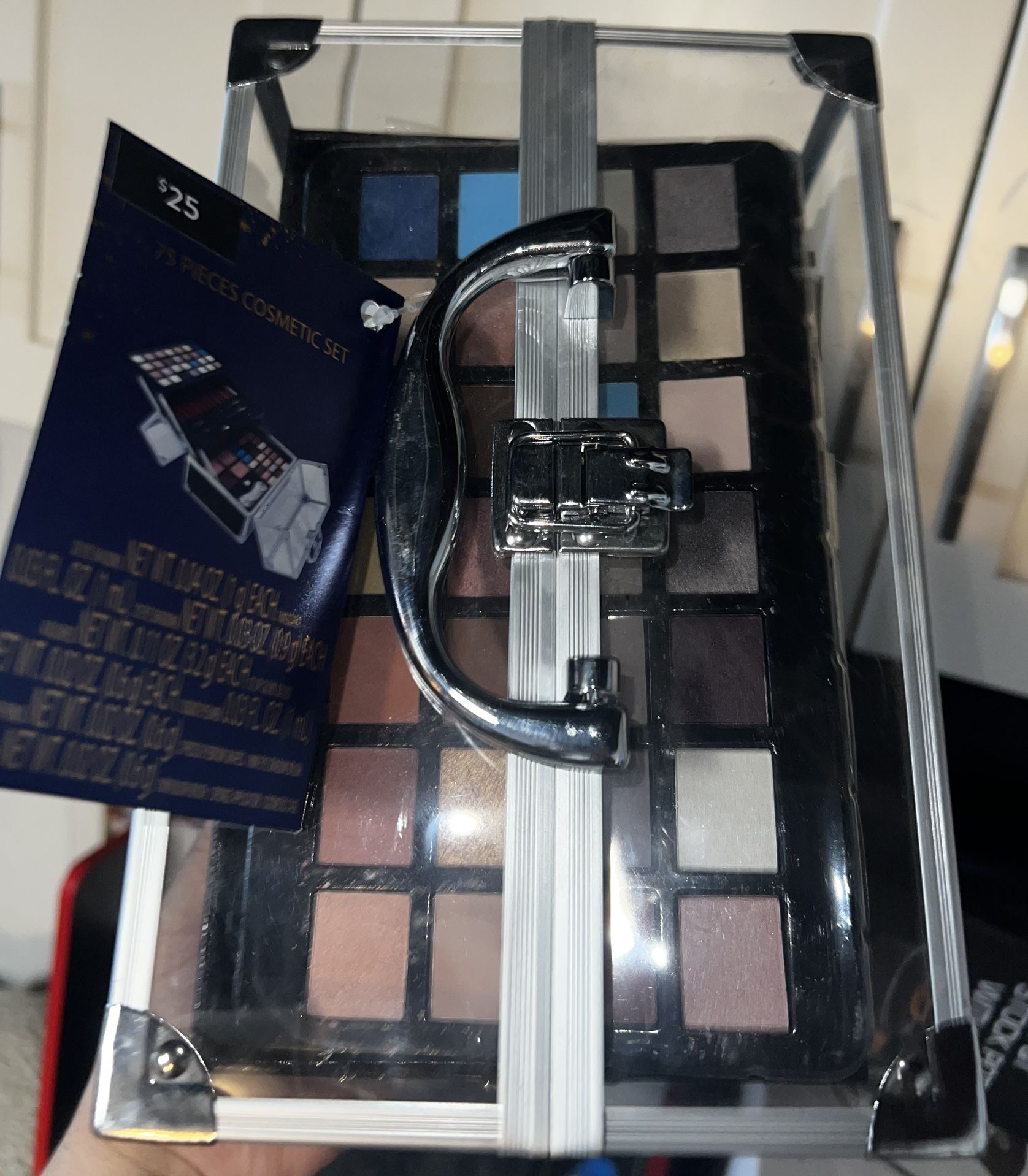 Make Up Kit