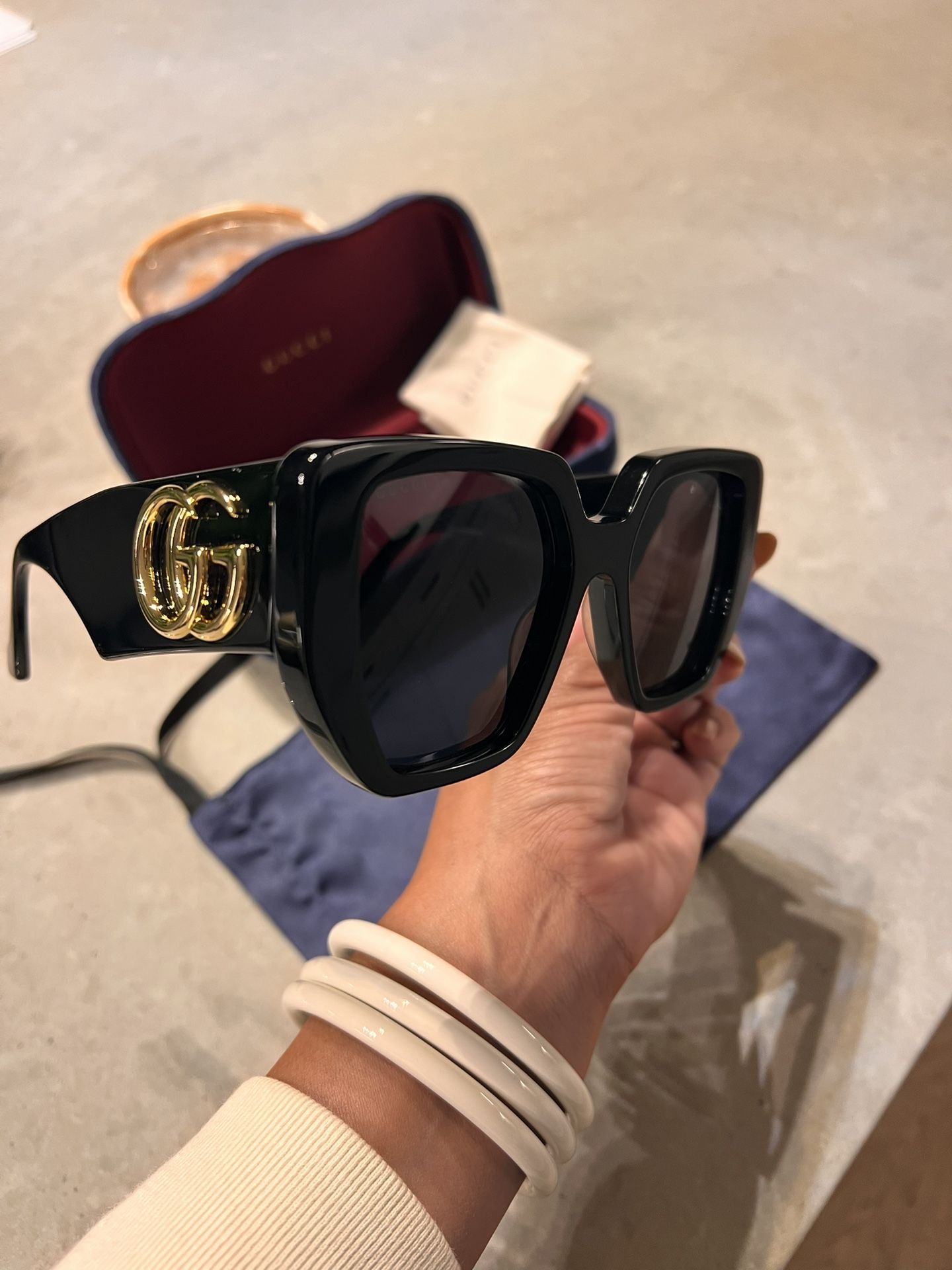 Gucci Generation 54MM Oversized Rectangular Sunglasses display picture 3