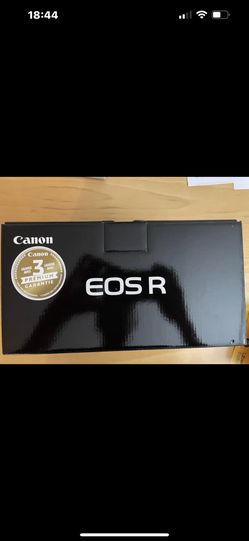 Canon EOS R Mirrorless Digital Camera Brand New Boxed