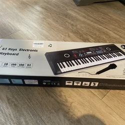 Electric Keyboard