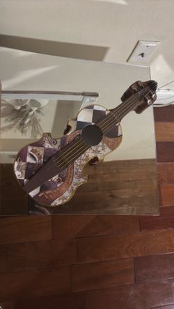 Decorative violin box