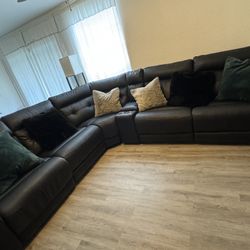 Sectional Couch 