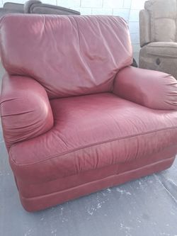 LEATHER  90s style Club Chair