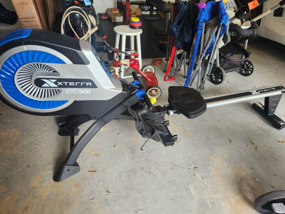 Rowing Machine (Xterra)