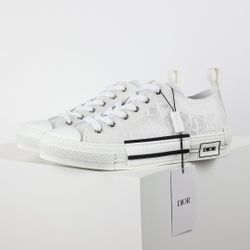 D.ior B23 Oblique Low Top Sneakers 4-12