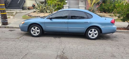 2005 Ford Taurus