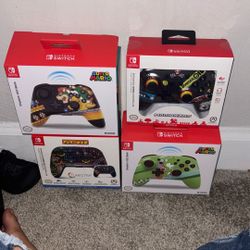 Nintendo Switch Controller Super Mario & Pac-Man Editions