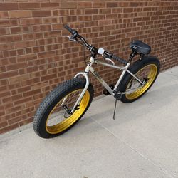 Mongoose Malus Men’s Fat Tire Bike 26” Wheels 7 Speed 