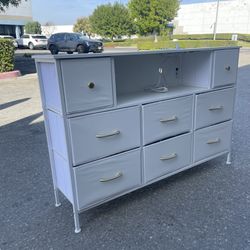DRESSER - 8 Fabric Drawers Dresser for Bedroom with Power Outlets and LED Lights - Living Room, Entryway
