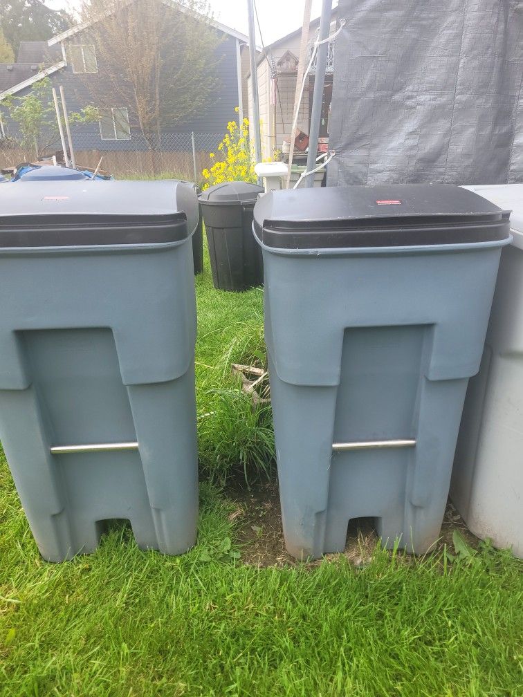 Large Garbage Cans