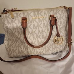MK Purse