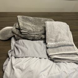 Gray Bathroom  Rug Set