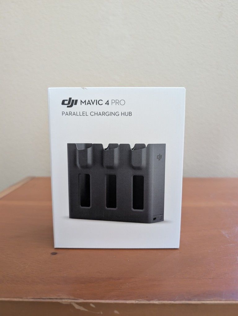 DJI Mavic 4 Pro Parallel Charging Station
