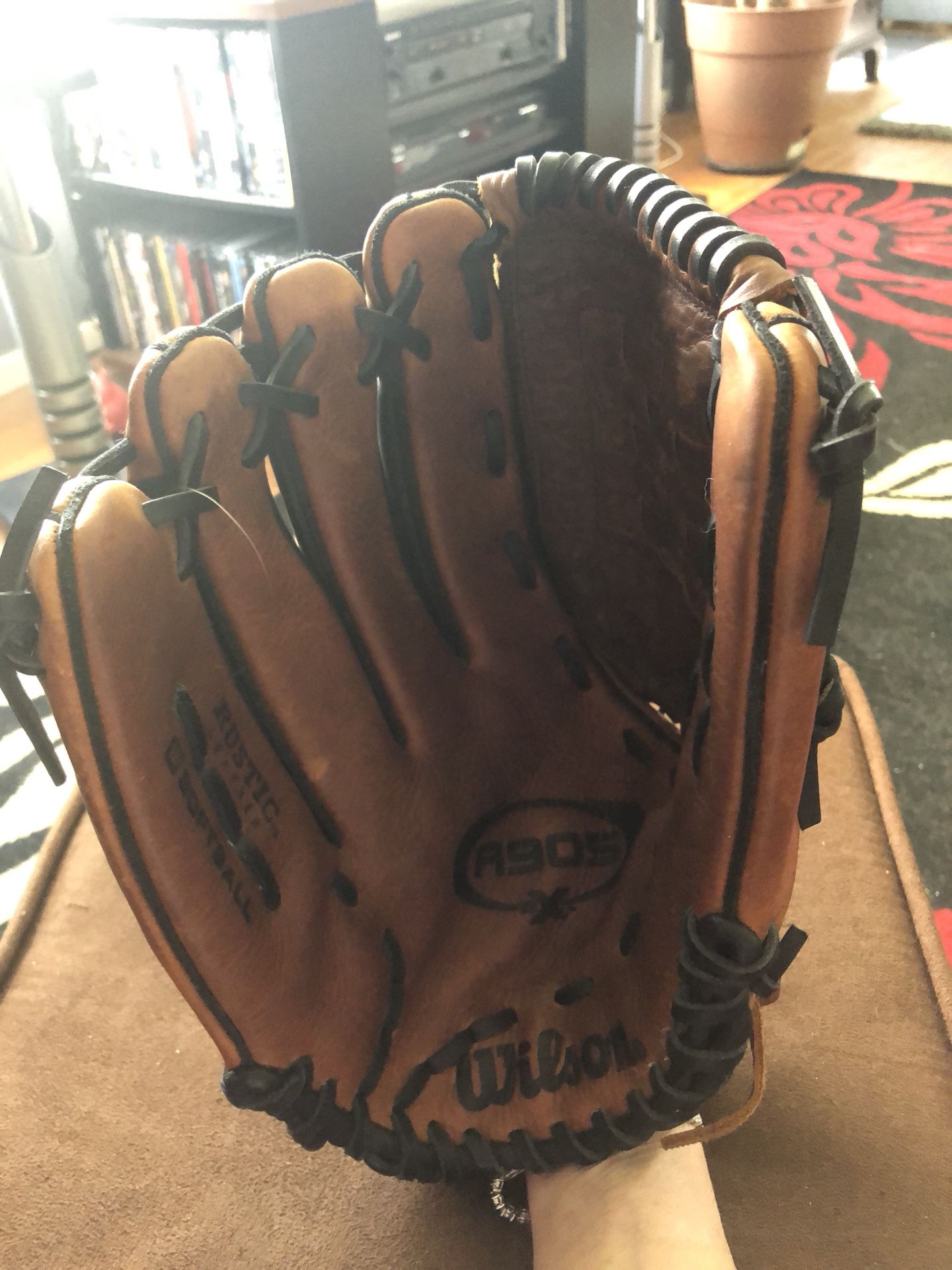 Wilson A905 LHT 13.5” Softball glove