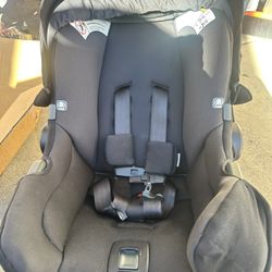 Nuna Car seat