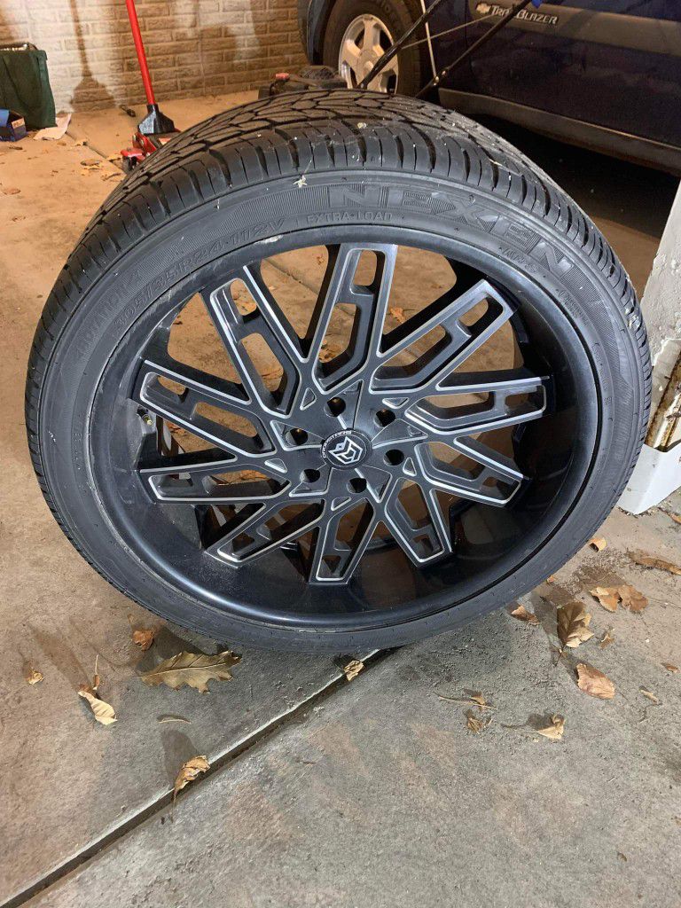 24' Rims And Tires 