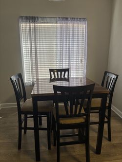 Counter Height Dining Table Set with 4 Chairs