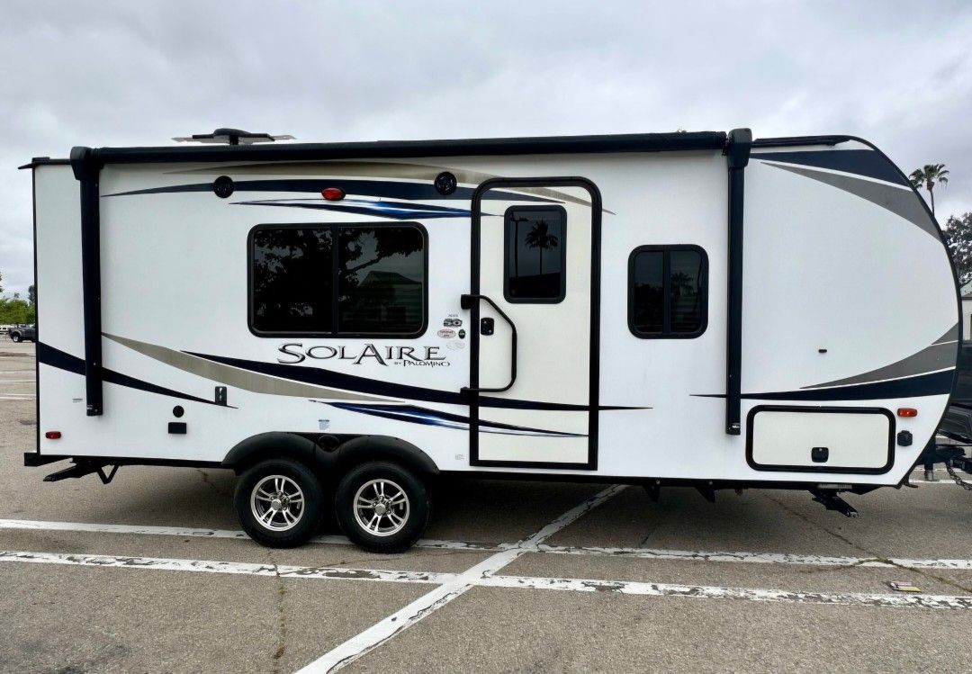 2019 Forest River Solaire 202RB