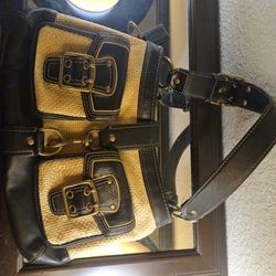 PRE OWNED   COACH BUCKEL & STRAW SHOULDER BAG