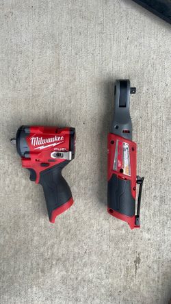 Milwaukee 3/8” Ratchet and Stub Impact M12