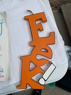 EEK Halloween Sign