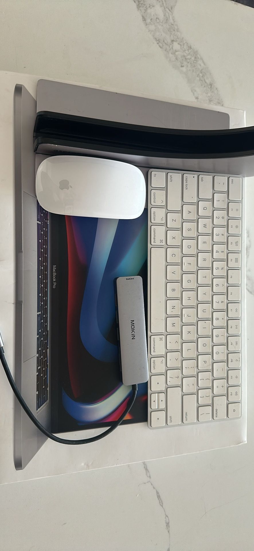 2019 Macbook Pro 16” + accessories