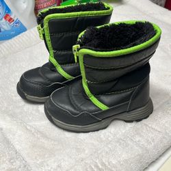Size 7 Toddler Snow Boots