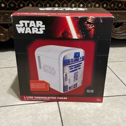 Star Wars R2D2 Mini Fridge 