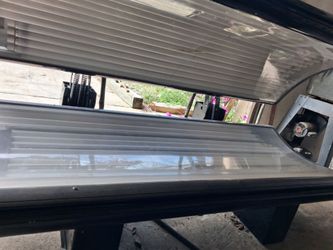 Tanning bed
