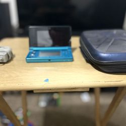 3Ds - Aqua Blue