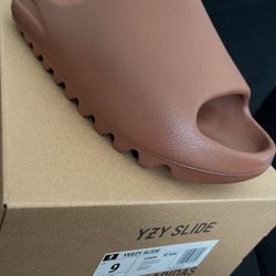 Adidas Yeezy Slide Flax Size 9M 