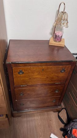 Free nightstands