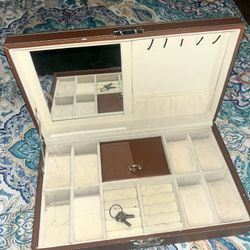 Jewelry / Watch Box