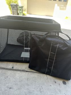 Baby Bjorn Travel Crib