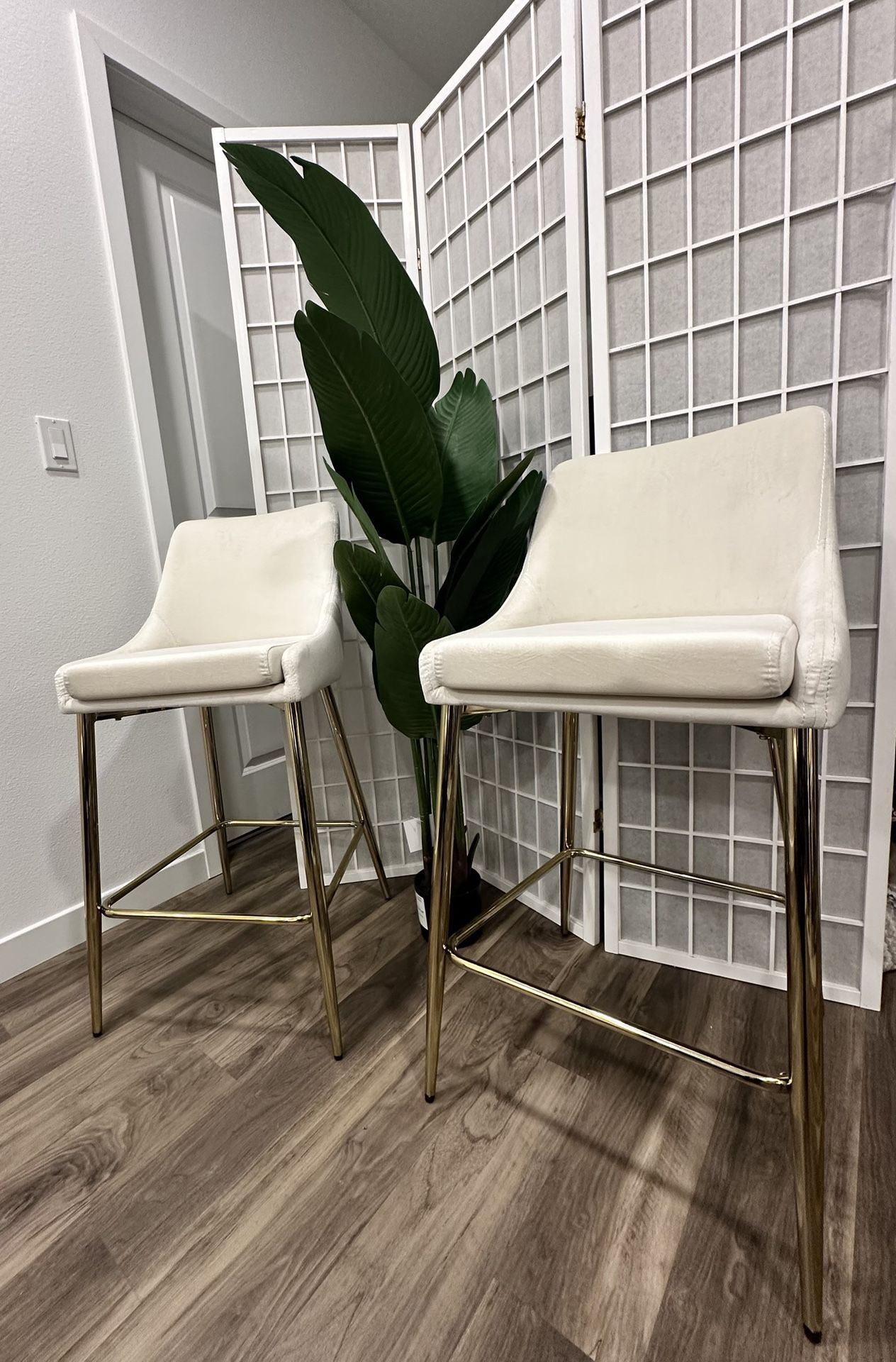 REDUCED FOR QUICK SALE - MODERN BARSTOOLS