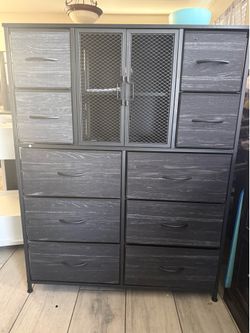 (BRAND NEW)🔥🔥 CLEARANCE SALE!!YOJFOTOOU 10 Drawer Dresser with Mesh Doors/KO-DLZ