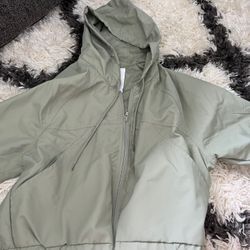 BRAND NEW ONIEL WINDBREAKER SIZE XS LIGHT OLIVE GREEN