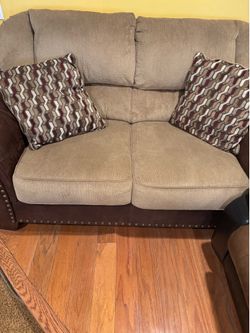 Couch/sofas