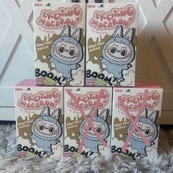 Labubu Exciting Macarons 