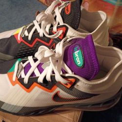 Pair Of 4 Nike Shoes Brand New