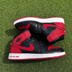 Jordan 1 Mid Bred Text