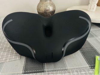 Oversized Bike Seat! Brand new! See all pics!