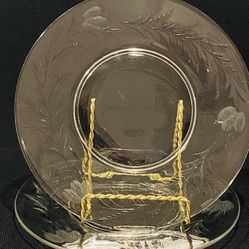 Vintage Seneca Set of 2 Luncheon Plates 8”. Excellent condition.