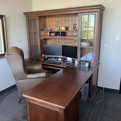Executive L Desk With Hutch And Executive Chair