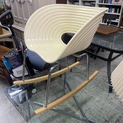 VINTAGE ROCKING CHAIR MID CENTURY MODERN