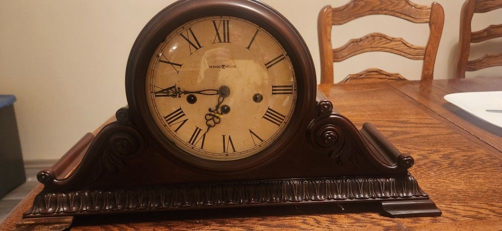 HOWARD AND MILLER MANTLE CLOCK