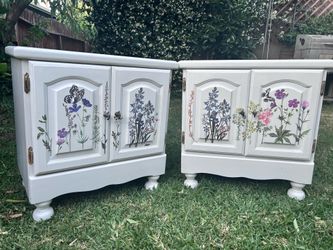 Night stands pair
